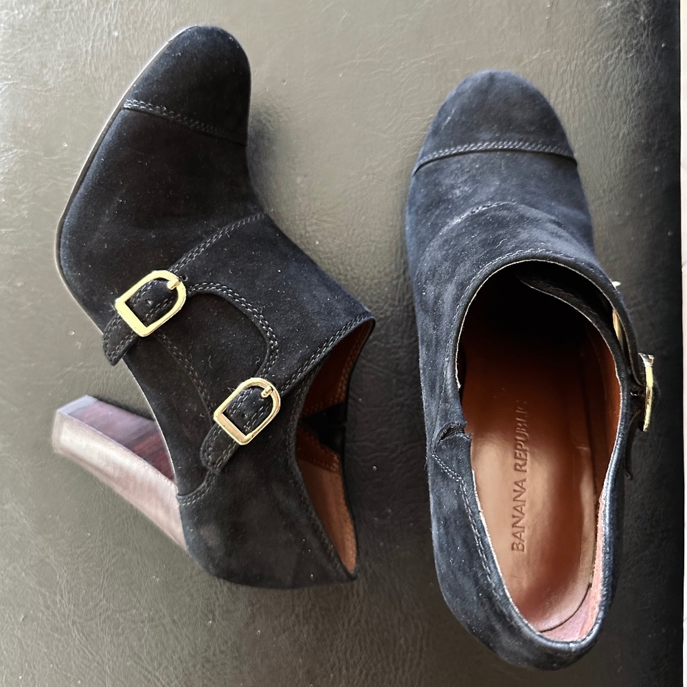 Banana Republic Suede Boot